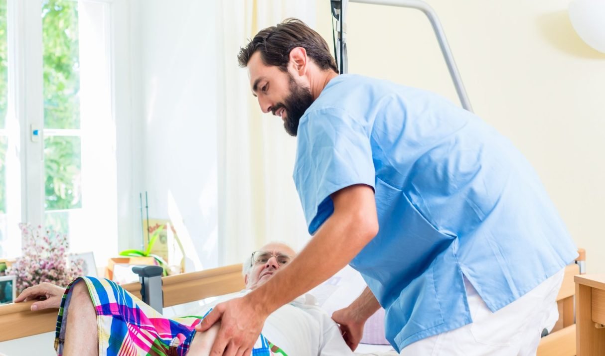 How home care services help patients recovery after surgery
